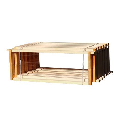Holz-Honigrähmchen im 12er Pack für die Imkerei, sauber verarbeitet und gebündelt. Rahmen mit Metalldrähten