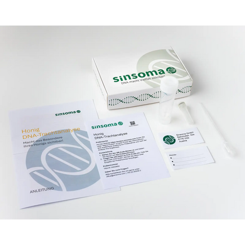 Lieferumfang der Sinsoma DNA-Trachtanalyse für Honig mit Mischbecher, Probenröhrchen, Pipette und Anleitung
